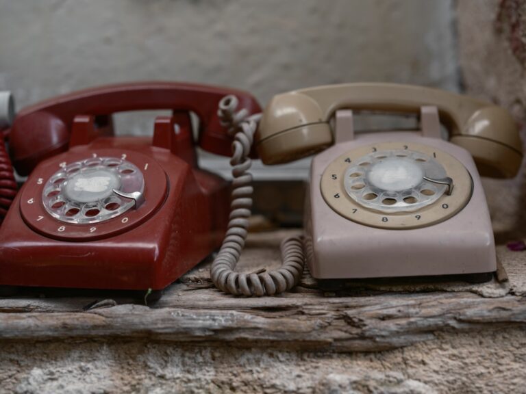 (phone,cellphone,smartphone,lawyer,telemarketer)