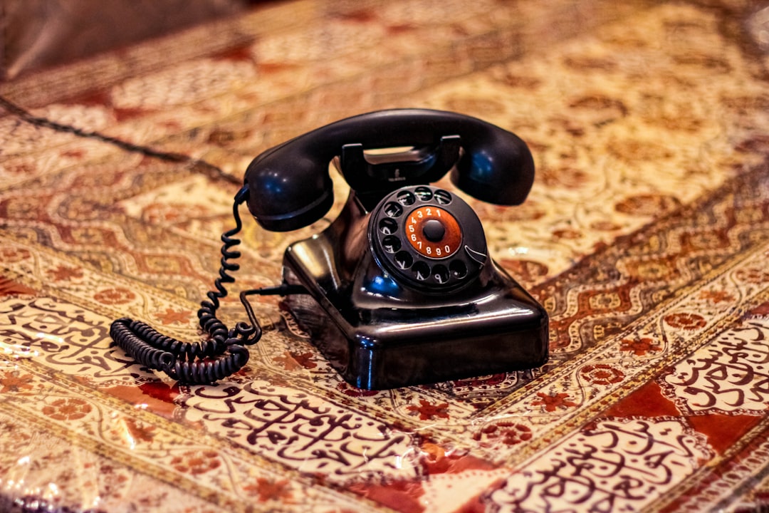 (phone,cellphone,smartphone,lawyer,telemarketer)