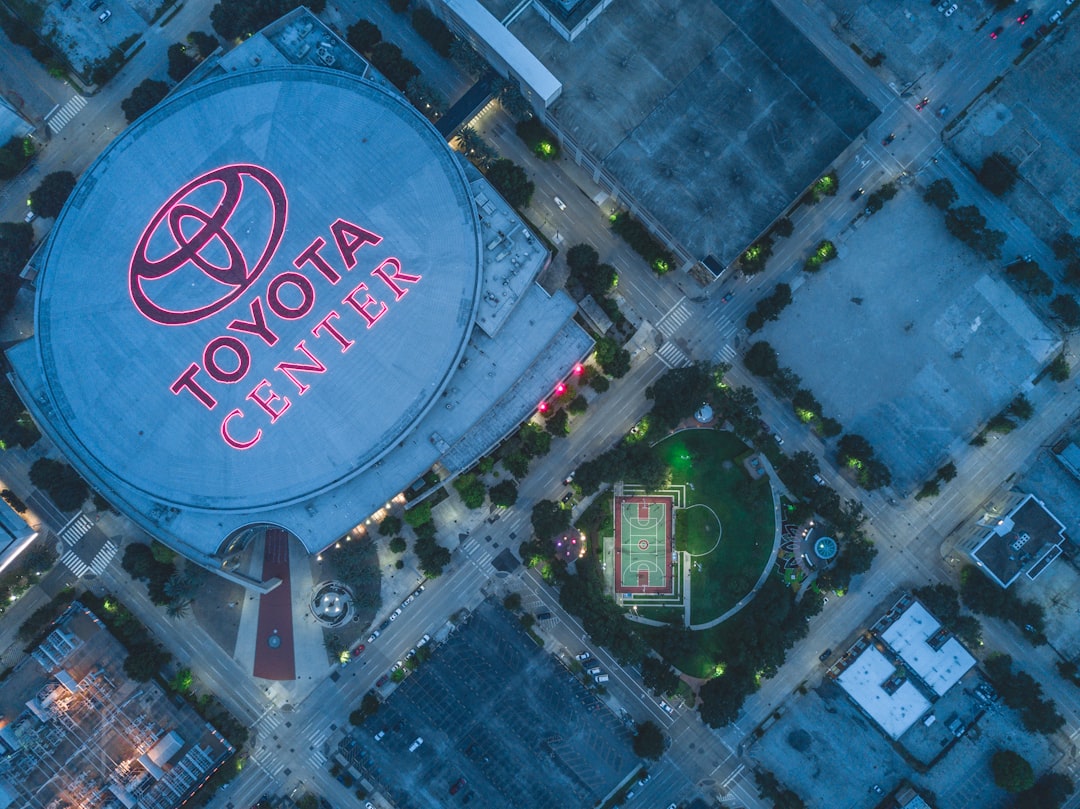 Navigating Houston’s Call Laws: Balancing Privacy and Business Success