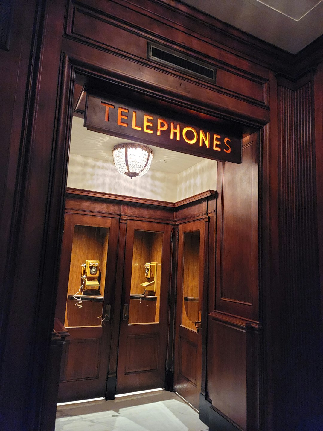 phone,cellphone,smartphone,lawyer,telemarketer,Chicago