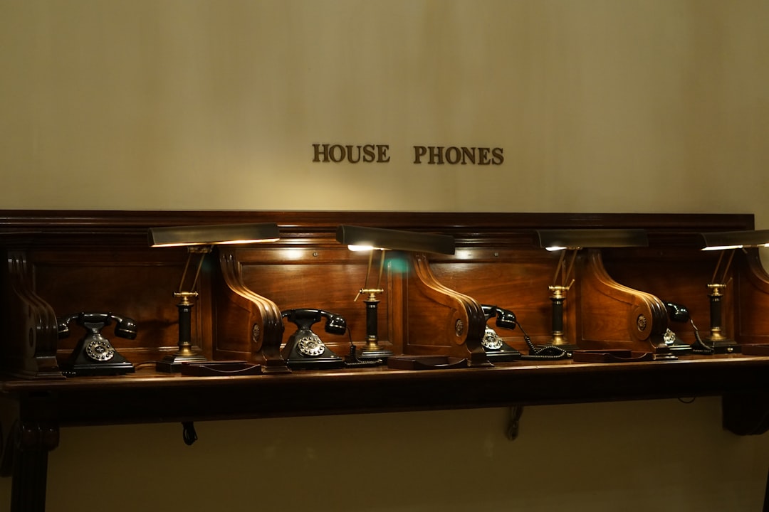 phone,cellphone,smartphone,lawyer,telemarketer,Virginia