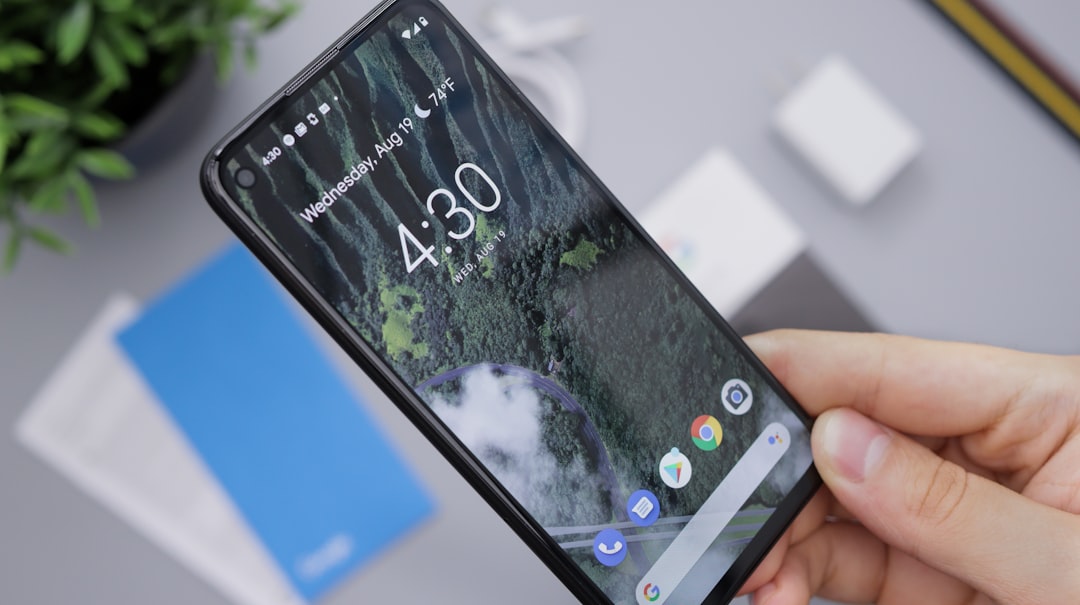 smartphone-640x480-56910674.jpeg