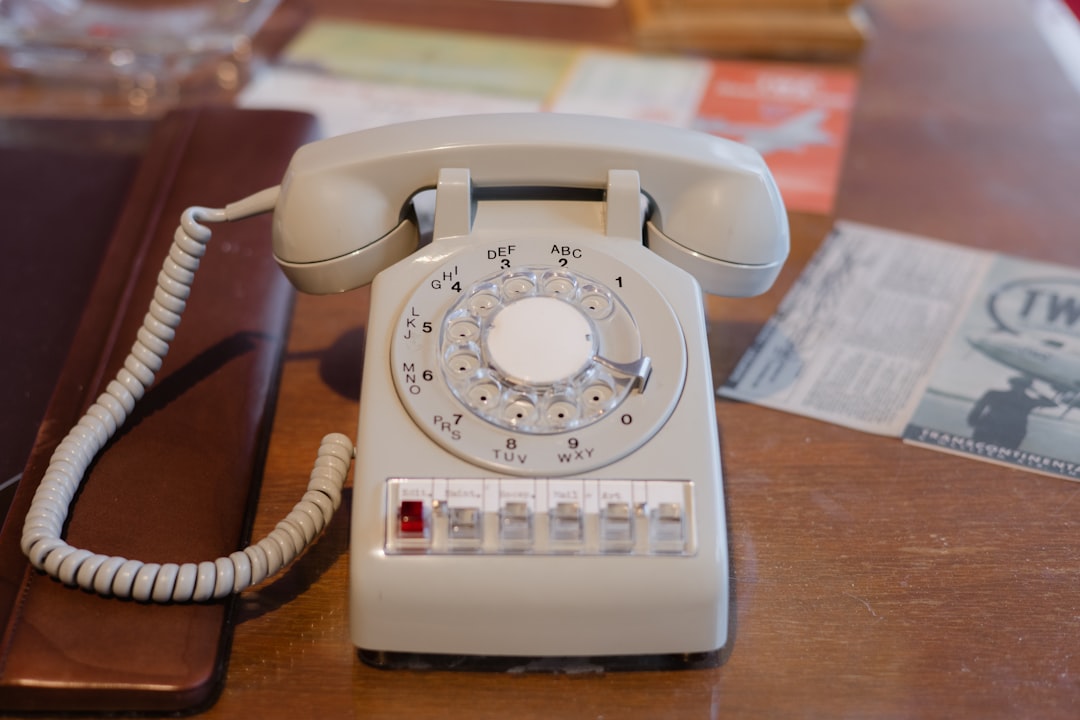 telemarketer-640x480-72762176.jpeg